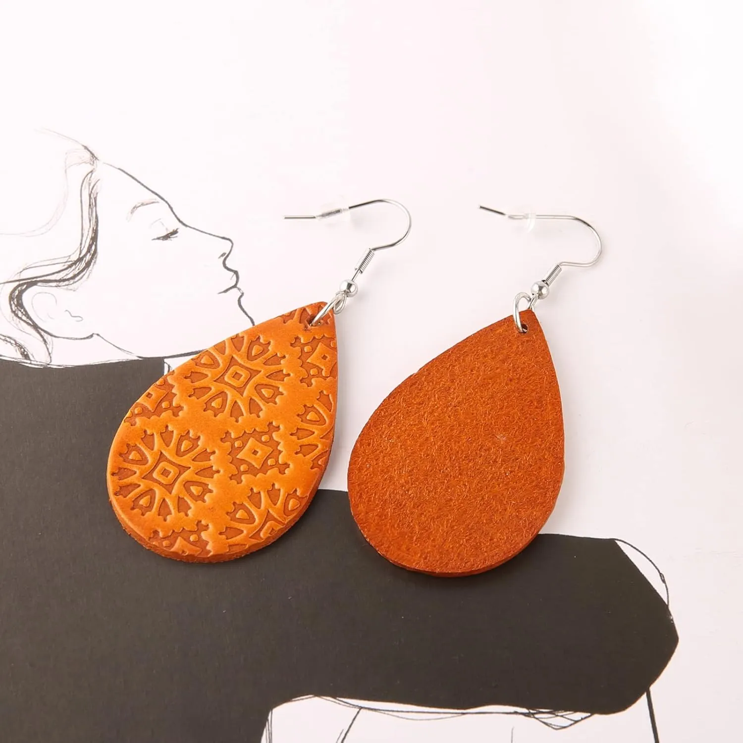 Women's leather leaf earrings fashion pendant spring, summer and autumn ladies earrings